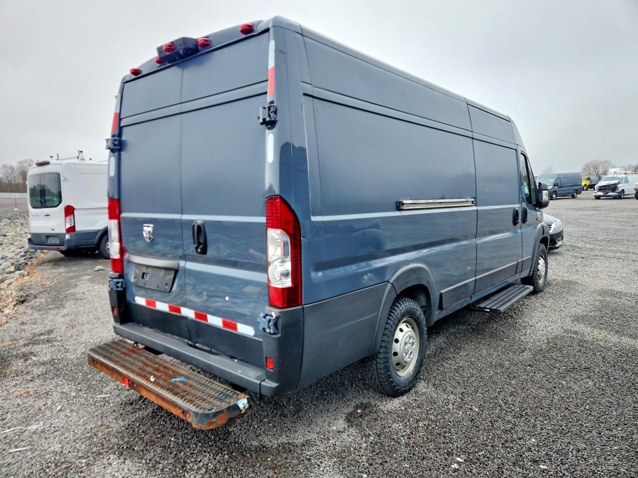 2020 RAM Promaster 3500 — VIN 3C6URVJG8LE140560 — photo 3